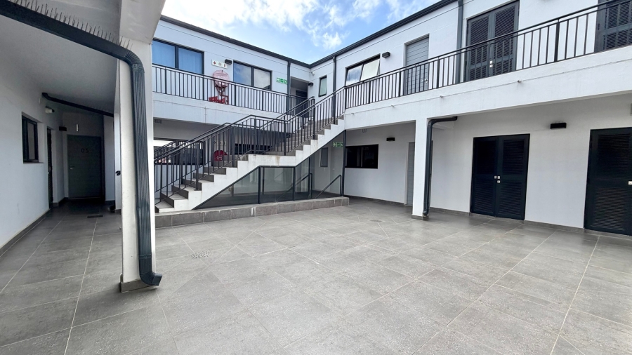 2 Bedroom Property for Sale in Somerset West Western Cape